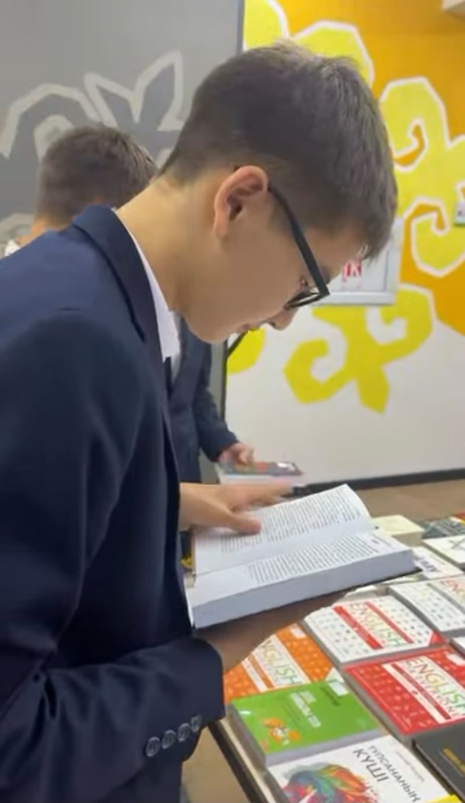 «Ән падишасы – Шәмші аға» атты әдеби-музыкалық кездесу өтті. \ литературно-музыкальная встреча для  «Король песни – Шамши Аға»